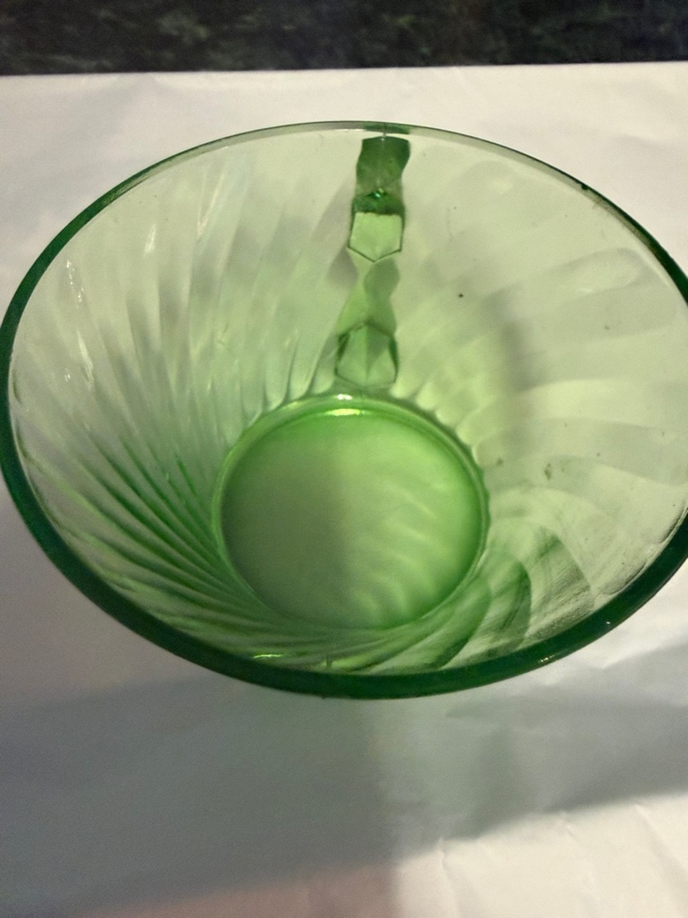 Green Swirl Tea Cups URANIUM Depression Glass GC
